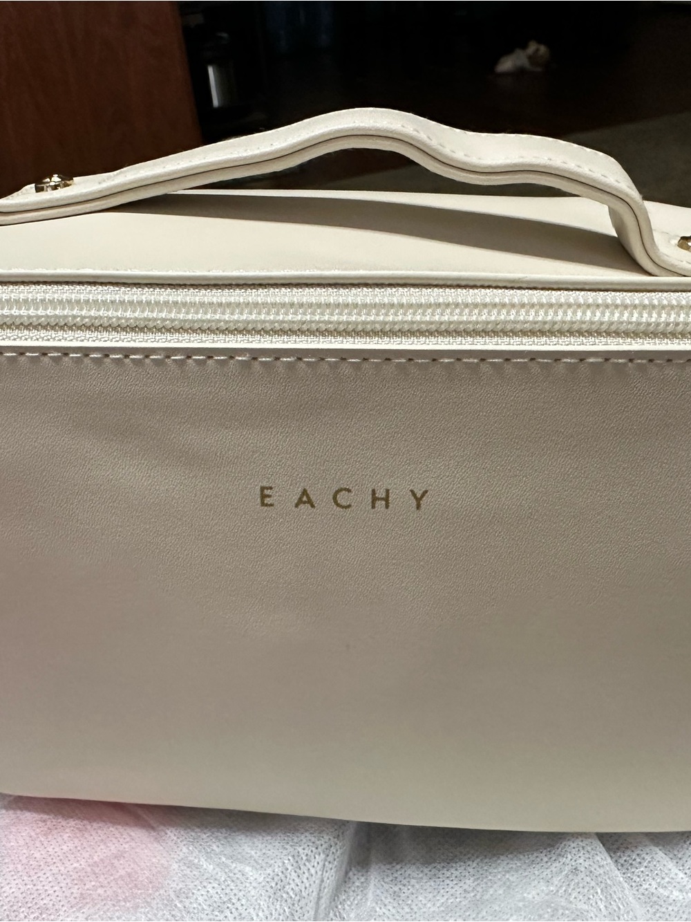 Cream Cosmetic Case with Top Handle